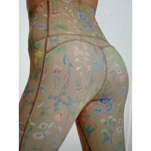 Fabletics Pureluxe Ultra High-Waisted Floral Print Leggings Medium - Picture 3 of 16